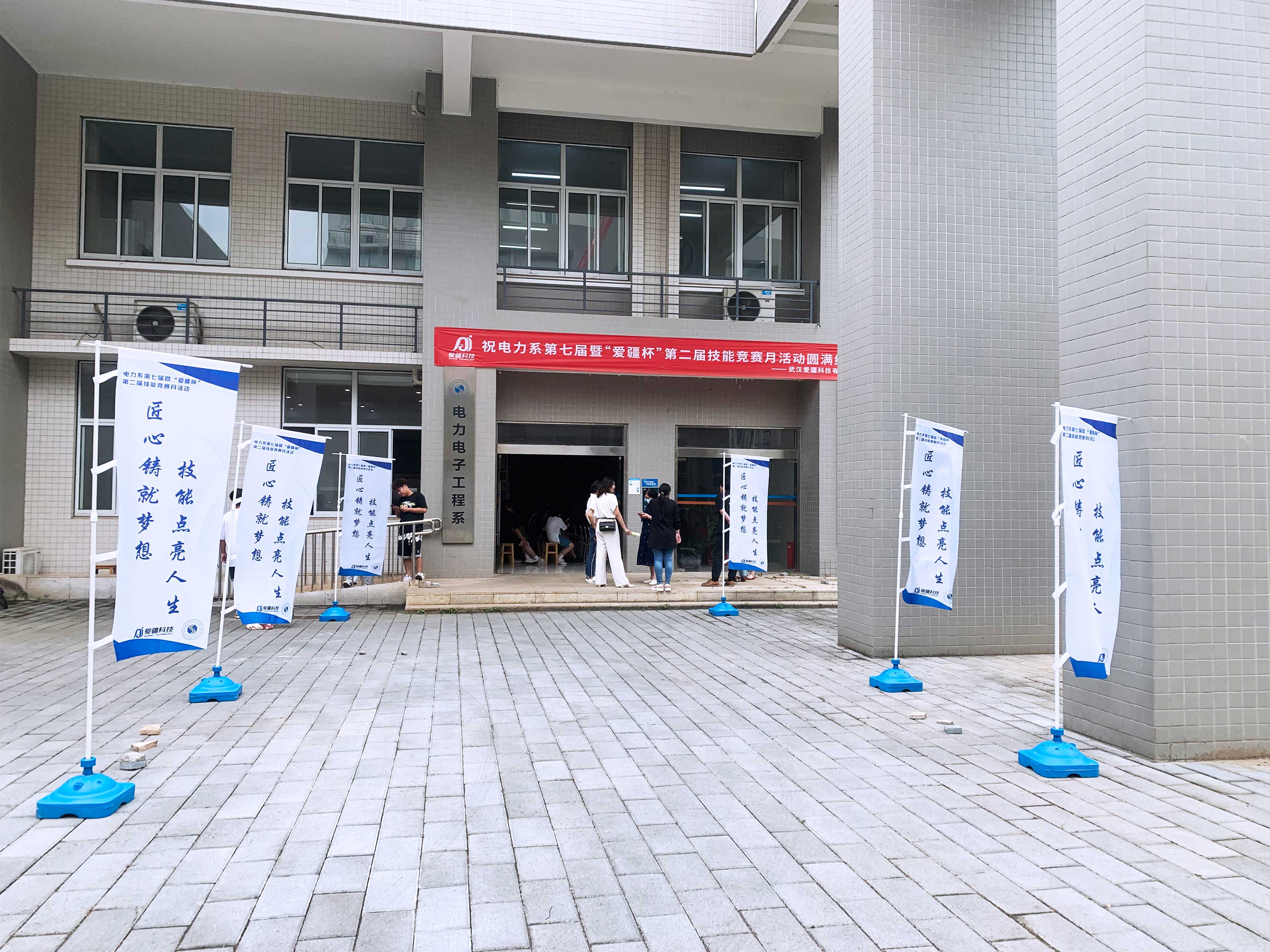 1686900574425947.jpg 1686900574425947.jpg